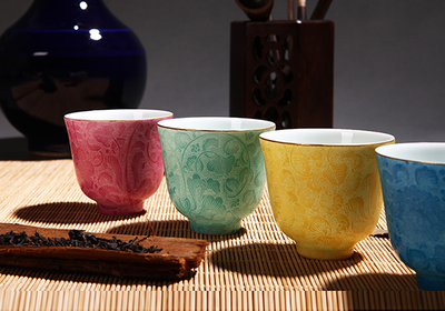 茶具是爱茶人士的“本命”,各种材质的茶具特点更是如数家珍